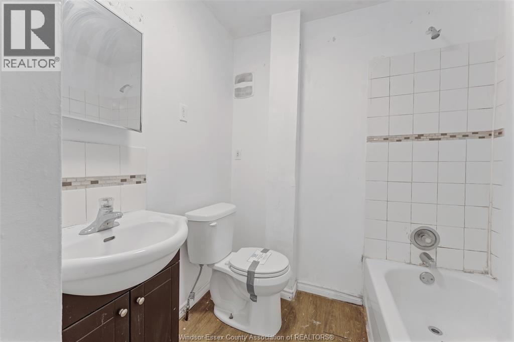 418 Caron Avenue, Windsor, Ontario  N9A 5B4 - Photo 27 - 26018267