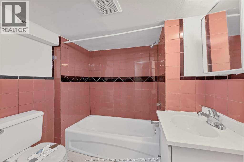 418 Caron Avenue, Windsor, Ontario  N9A 5B4 - Photo 23 - 26018265