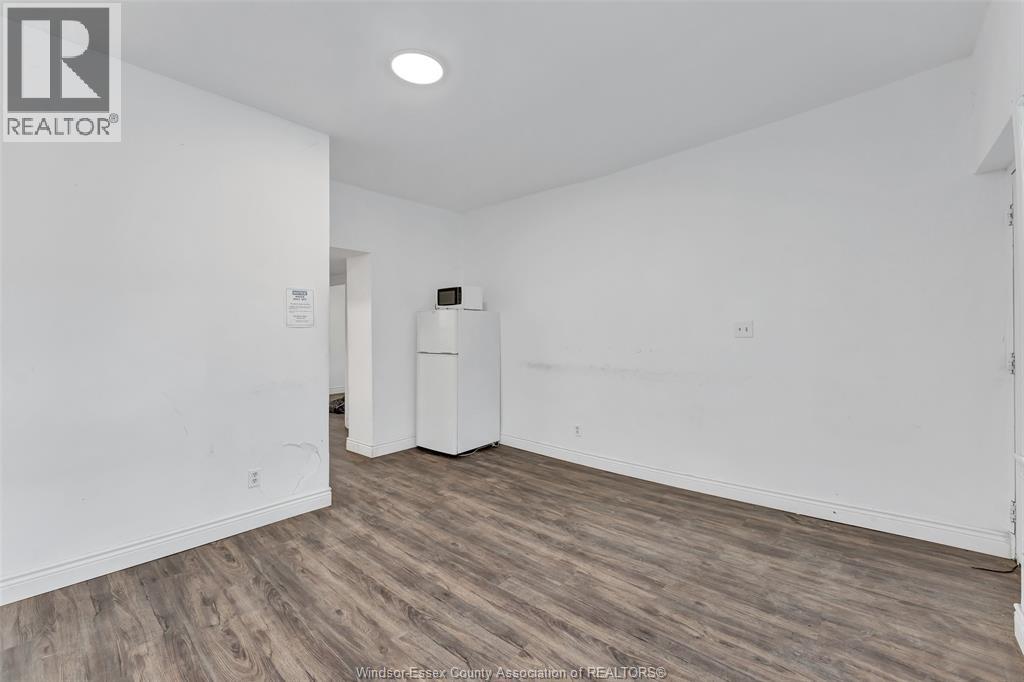 418 Caron Avenue, Windsor, Ontario  N9A 5B4 - Photo 8 - 26018265