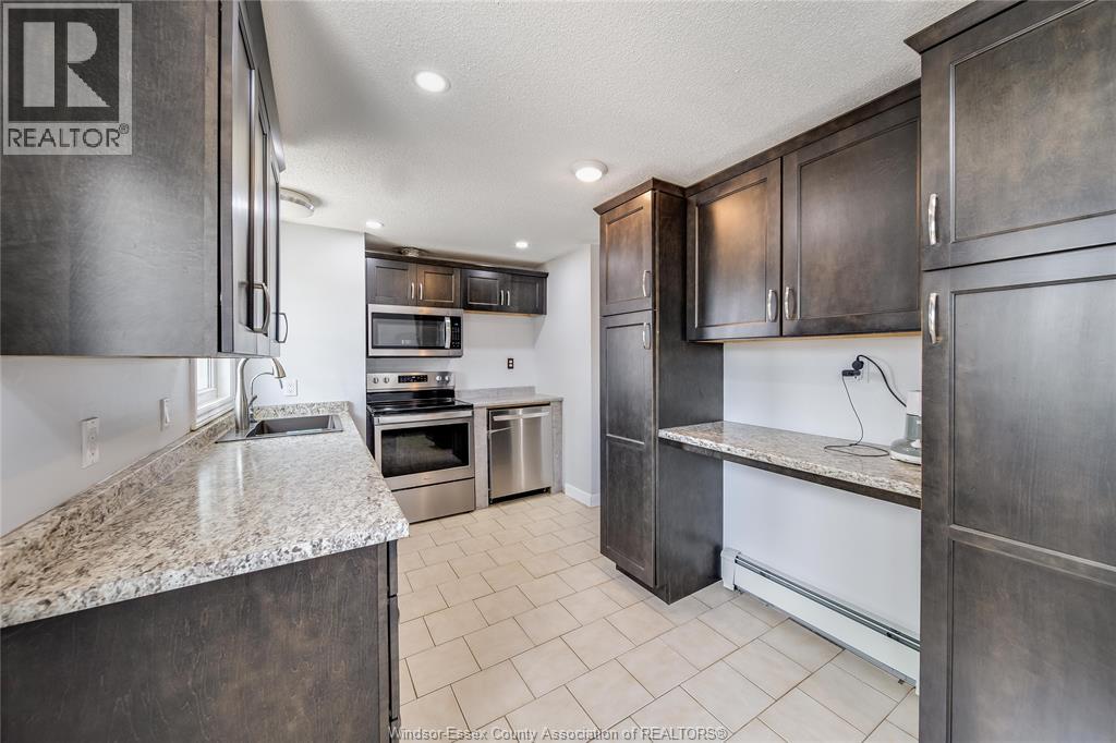 10395 Caledon Court, Windsor, Ontario  N8R 1C7 - Photo 13 - 26018413