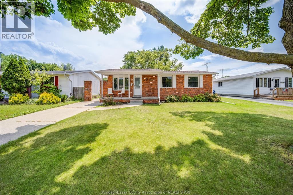 10395 Caledon Court, Windsor, Ontario  N8R 1C7 - Photo 2 - 26018413