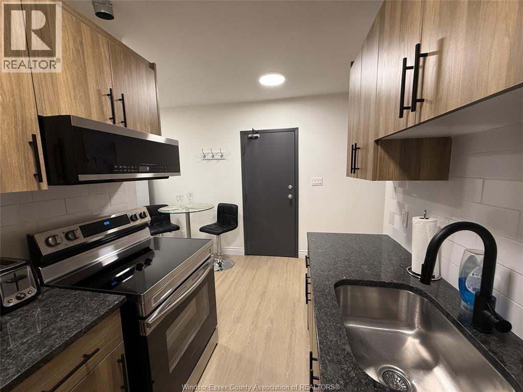 808 Ottawa Street Unit# 3, Windsor, Ontario  N8X 2C6 - Photo 4 - 26018406