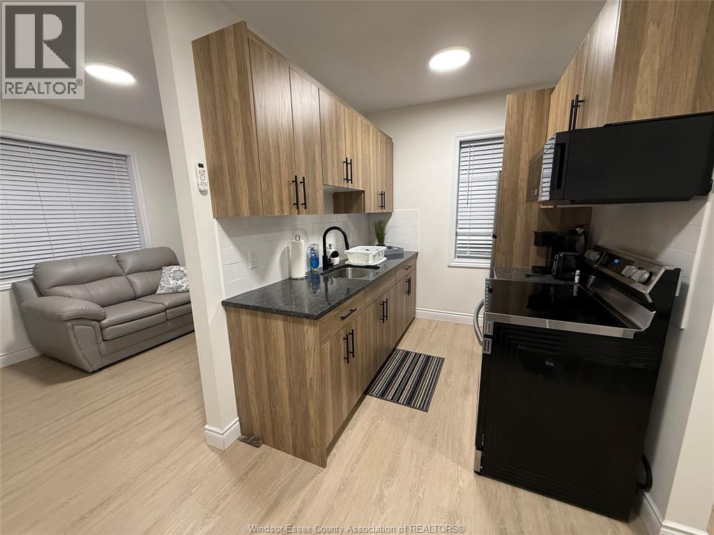 808 Ottawa Street Unit# 3, Windsor, Ontario  N8X 2C6 - Photo 5 - 26018406