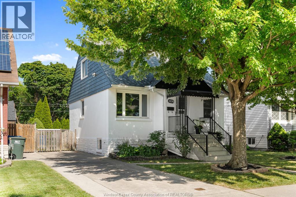 1574 Arthur, Windsor, Ontario  N8Y 3Y9 - Photo 1 - 26018411
