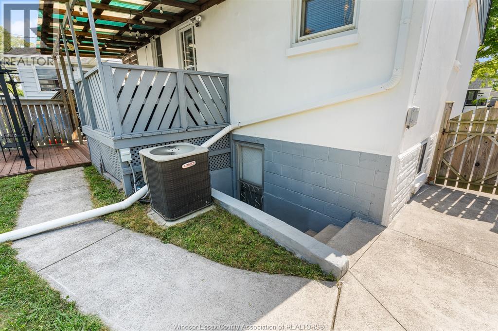 1574 Arthur, Windsor, Ontario  N8Y 3Y9 - Photo 14 - 26018411