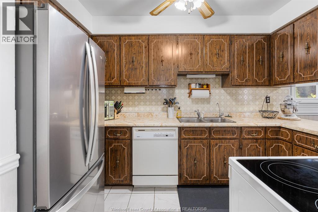 1574 Arthur, Windsor, Ontario  N8Y 3Y9 - Photo 28 - 26018411
