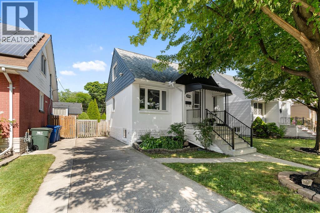 1574 Arthur, Windsor, Ontario  N8Y 3Y9 - Photo 4 - 26018411