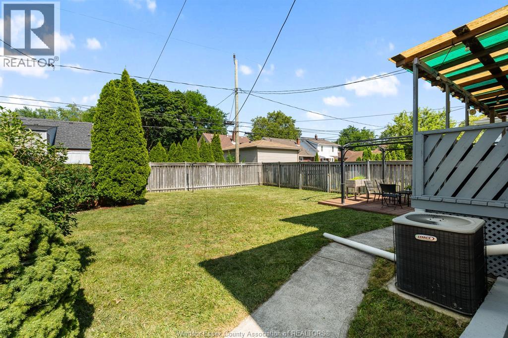 1574 Arthur, Windsor, Ontario  N8Y 3Y9 - Photo 6 - 26018411