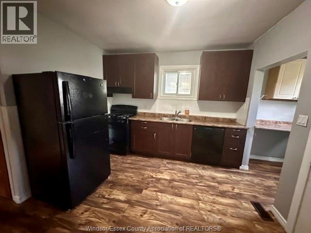 880 Moy Avenue, Windsor, Ontario  N9A 2N8 - Photo 4 - 26018414