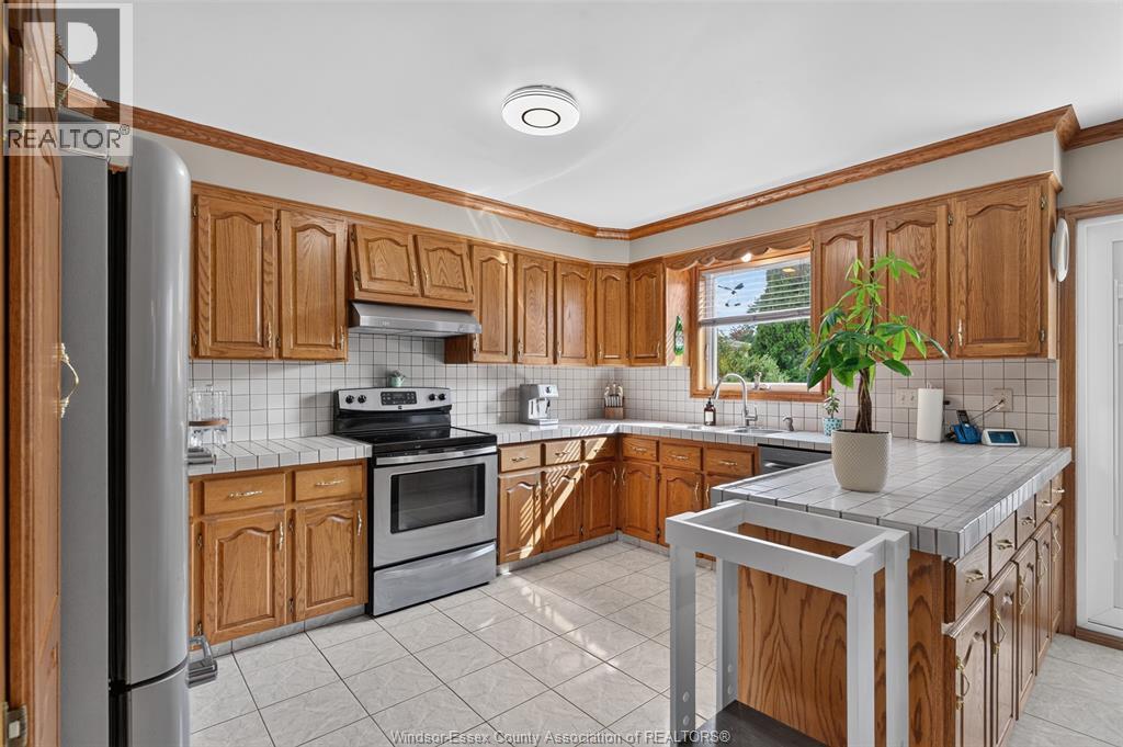 1154 Heritage, Lasalle, Ontario  N9H 2C2 - Photo 12 - 26018405