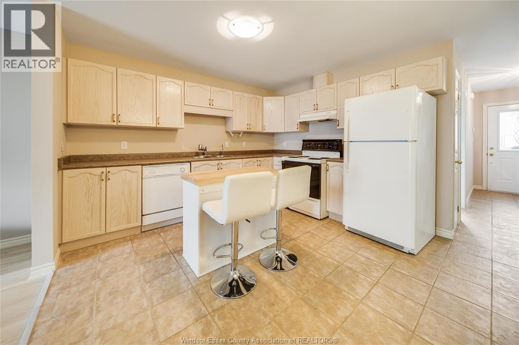 1556 Heatherglen Drive, Tecumseh, Ontario  N8N 5B4 - Photo 10 - 26017981