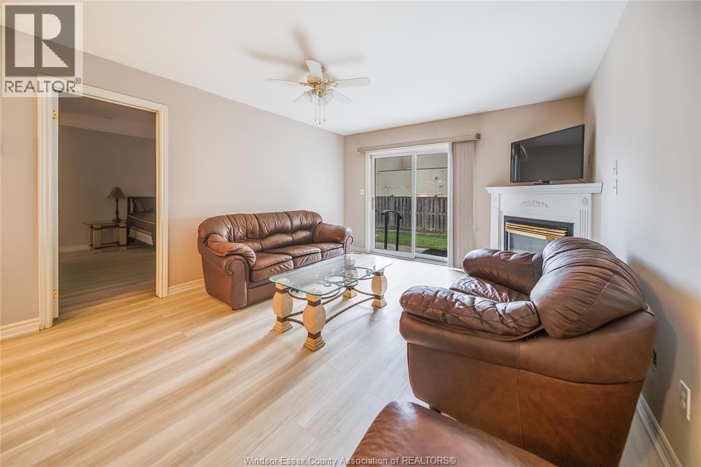 1556 Heatherglen Drive, Tecumseh, Ontario  N8N 5B4 - Photo 6 - 26017981