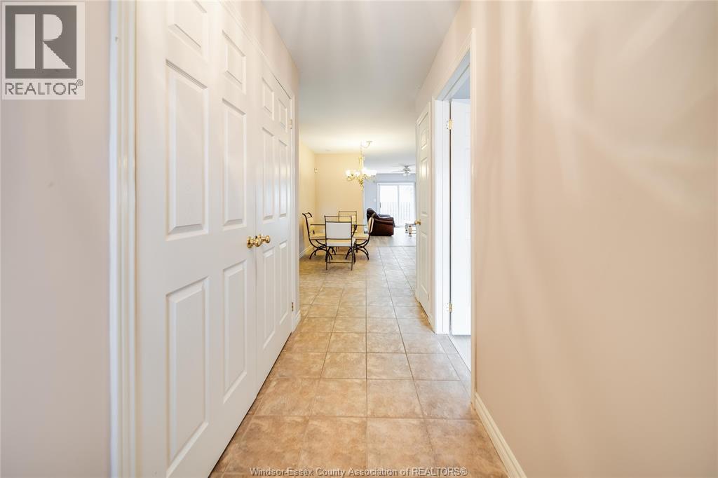 1556 Heatherglen Drive, Tecumseh, Ontario  N8N 5B4 - Photo 9 - 26017981