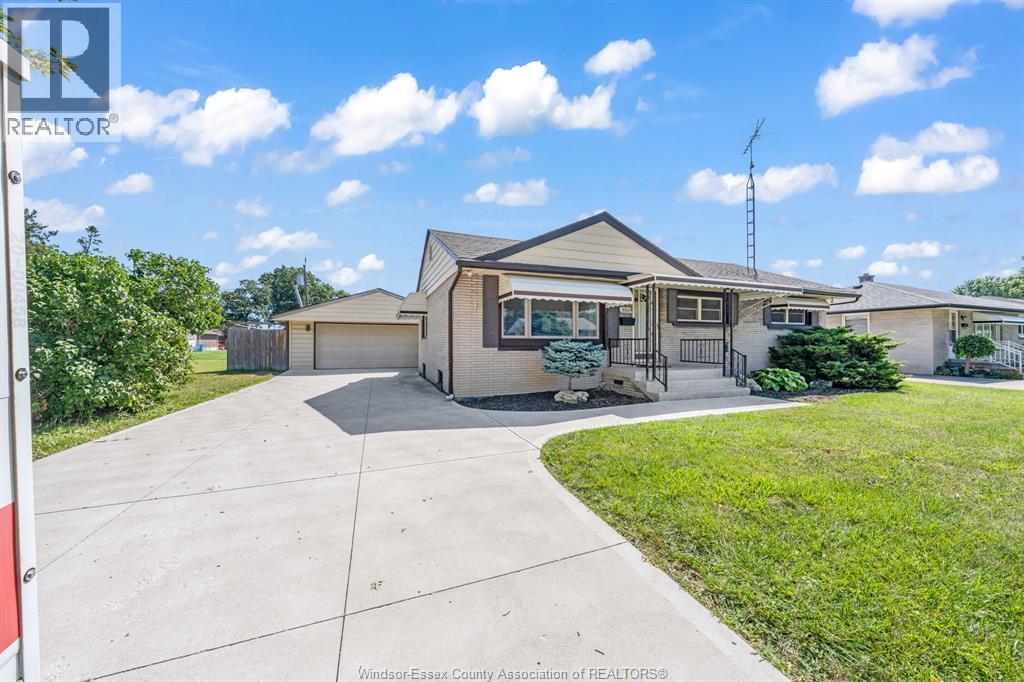 3302 Woodlawn Avenue, Windsor, Ontario  N8W 2J3 - Photo 4 - 26018447
