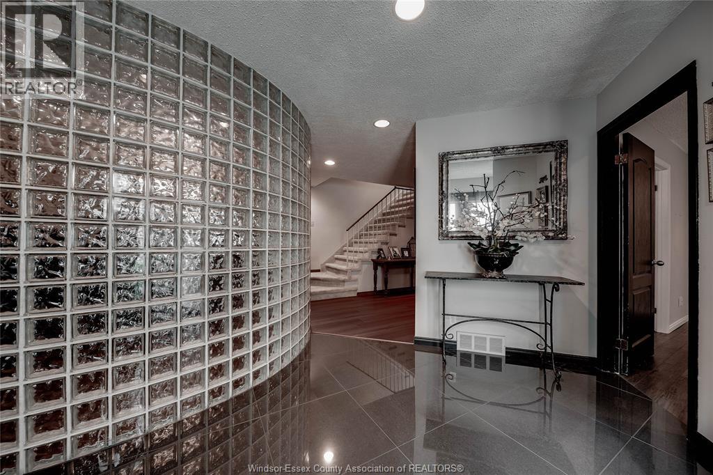 110 Marine Drive Unit# 3, Tecumseh, Ontario  N8N 3Z4 - Photo 6 - 26018446