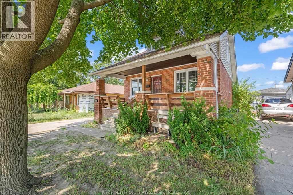 1356 Pillette, Windsor, Ontario  N8Y 3B9 - Photo 3 - 26018443