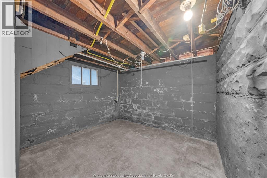 1356 Pillette, Windsor, Ontario  N8Y 3B9 - Photo 47 - 26018443