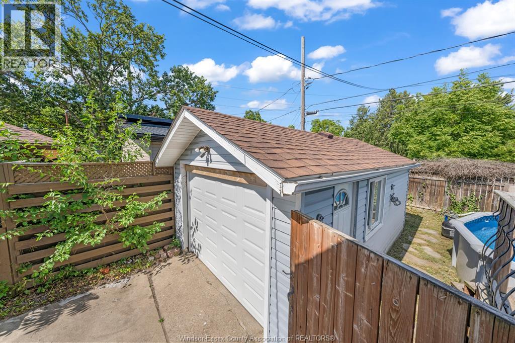 1356 Pillette, Windsor, Ontario  N8Y 3B9 - Photo 6 - 26018443
