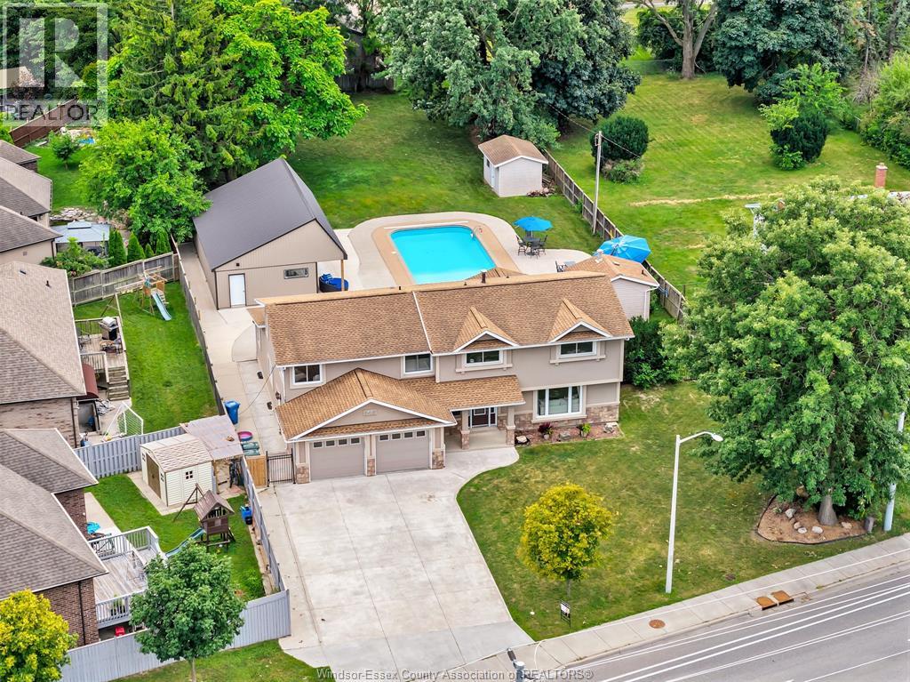 845 Cabana Road East, Windsor, Ontario  N9G 1A8 - Photo 1 - 26018461