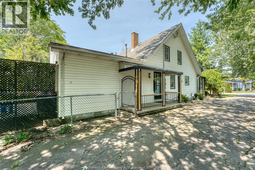 12437 St Thomas, Tecumseh, Ontario  N8N 1H7 - Photo 4 - 26018422