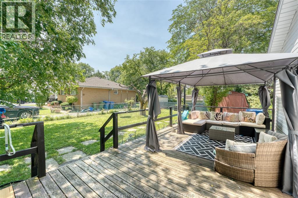 12437 St Thomas, Tecumseh, Ontario  N8N 1H7 - Photo 41 - 26018422