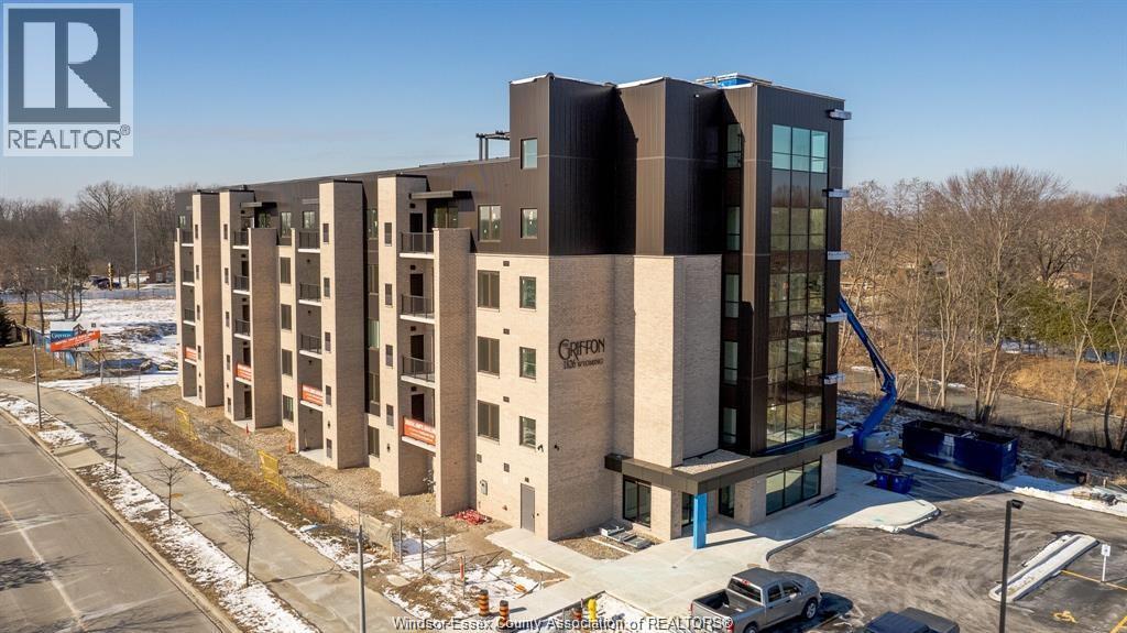 1826 WYOMING AVENUE Unit# 404, LaSalle, Ontario