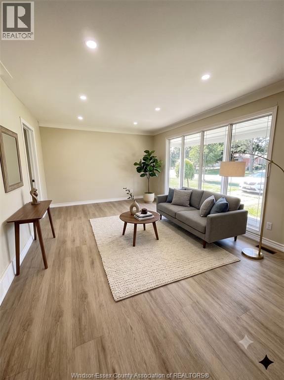 4071 Churchill Drive (Upper), Windsor, Ontario  N9G 2E6 - Photo 3 - 26018482