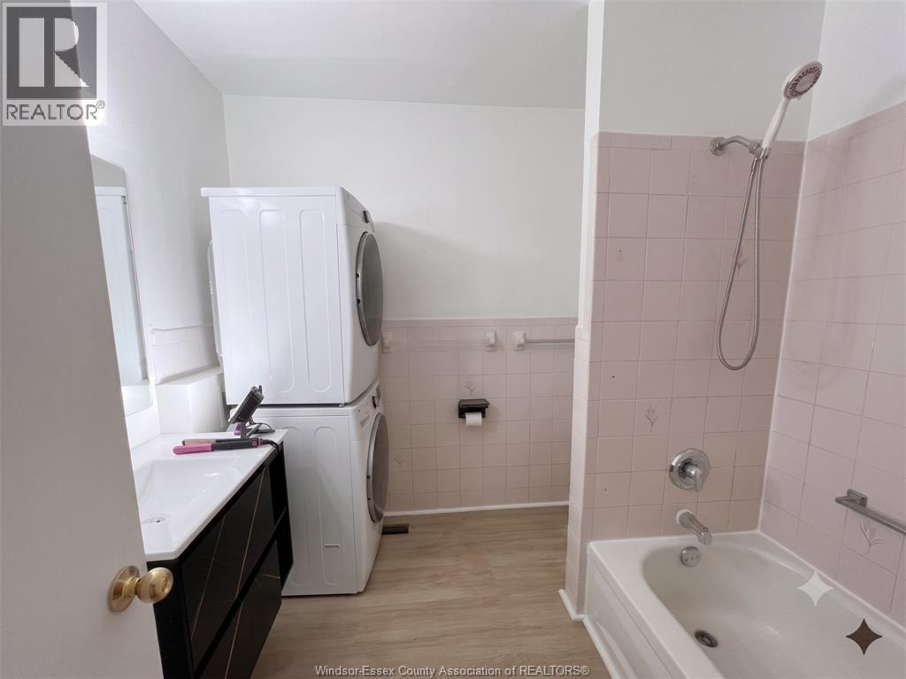 4071 Churchill Drive (Upper), Windsor, Ontario  N9G 2E6 - Photo 5 - 26018482