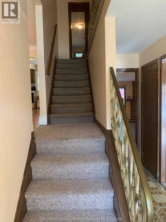 2383 Parkwood, Windsor, Ontario  N8W 2K3 - Photo 4 - 26018434