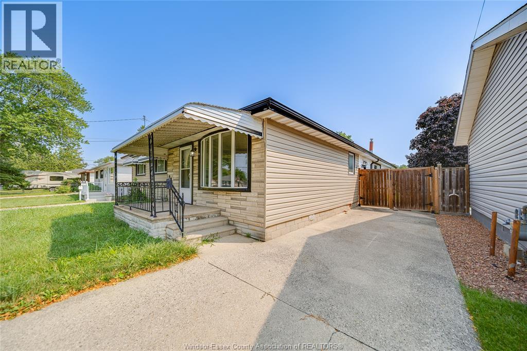 1650 Glendale, Windsor, Ontario  N8T 2N2 - Photo 5 - 26018369