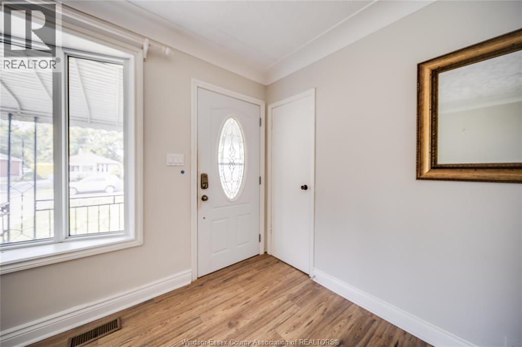 1650 Glendale, Windsor, Ontario  N8T 2N2 - Photo 8 - 26018369