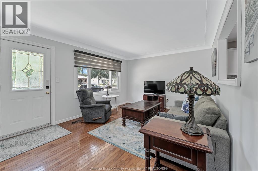 1721 Glendale, Windsor, Ontario  N8T 2N1 - Photo 8 - 26018505