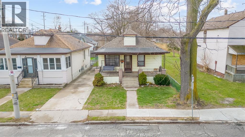 879 Felix Avenue, Windsor, Ontario  N9C 3L1 - Photo 2 - 26018472