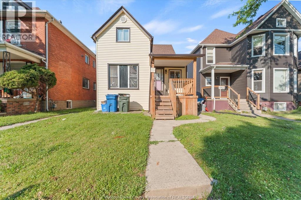 686 Church Street, Windsor, Ontario  N9A 4T4 - Photo 1 - 26018517