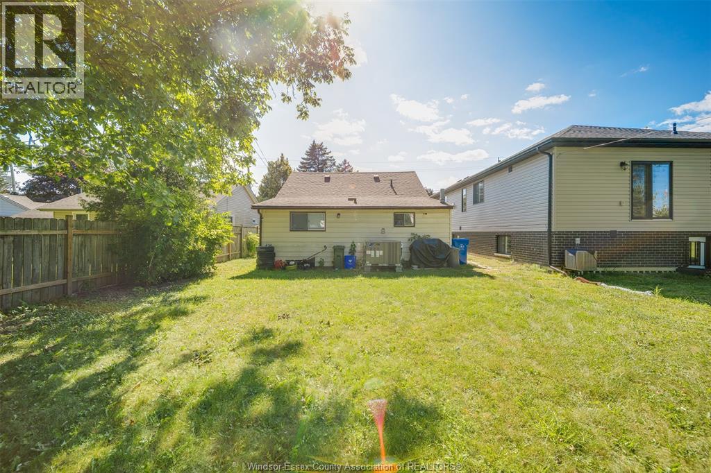 526 Lesperance, Tecumseh, Ontario  N8N 1W4 - Photo 22 - 26018368