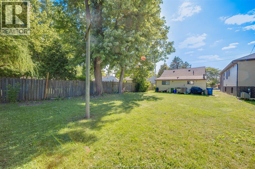 526 Lesperance, Tecumseh, Ontario  N8N 1W4 - Photo 23 - 26018368