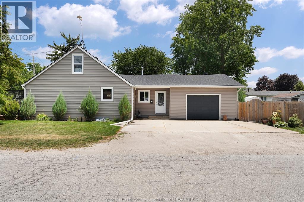 430 Broadway Street, Belle River, Ontario  N0R 1A0 - Photo 3 - 26018513