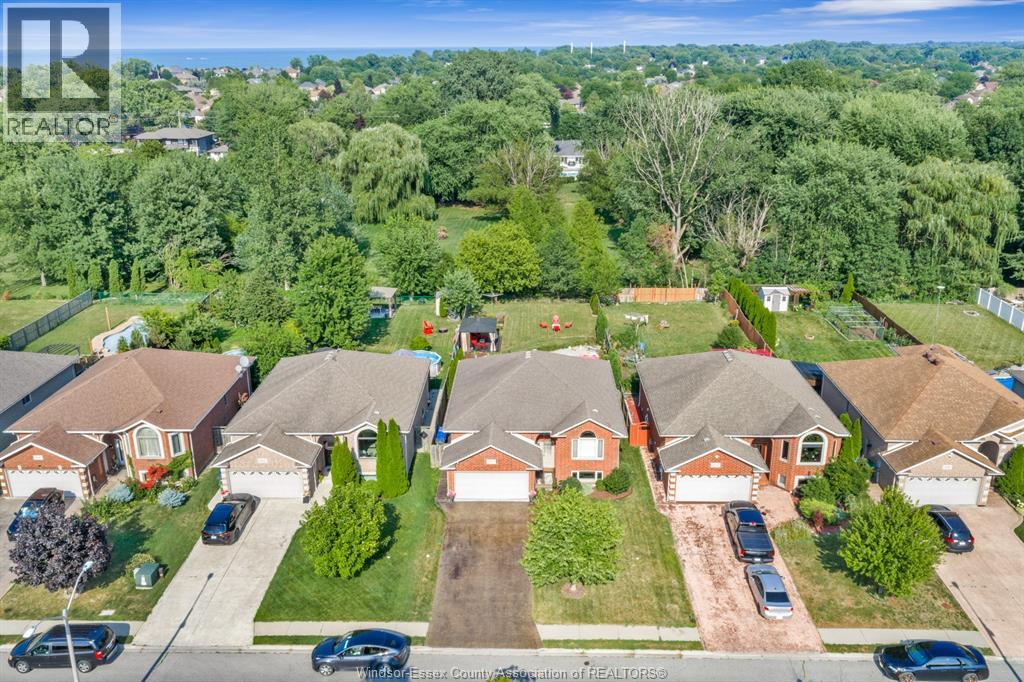952 Banwell, Windsor, Ontario  N8P 1J2 - Photo 46 - 26018498