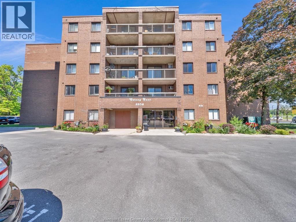 3950 Wyandotte Street East Unit# 505, Windsor, Ontario  N8Y 1G5 - Photo 1 - 26018535