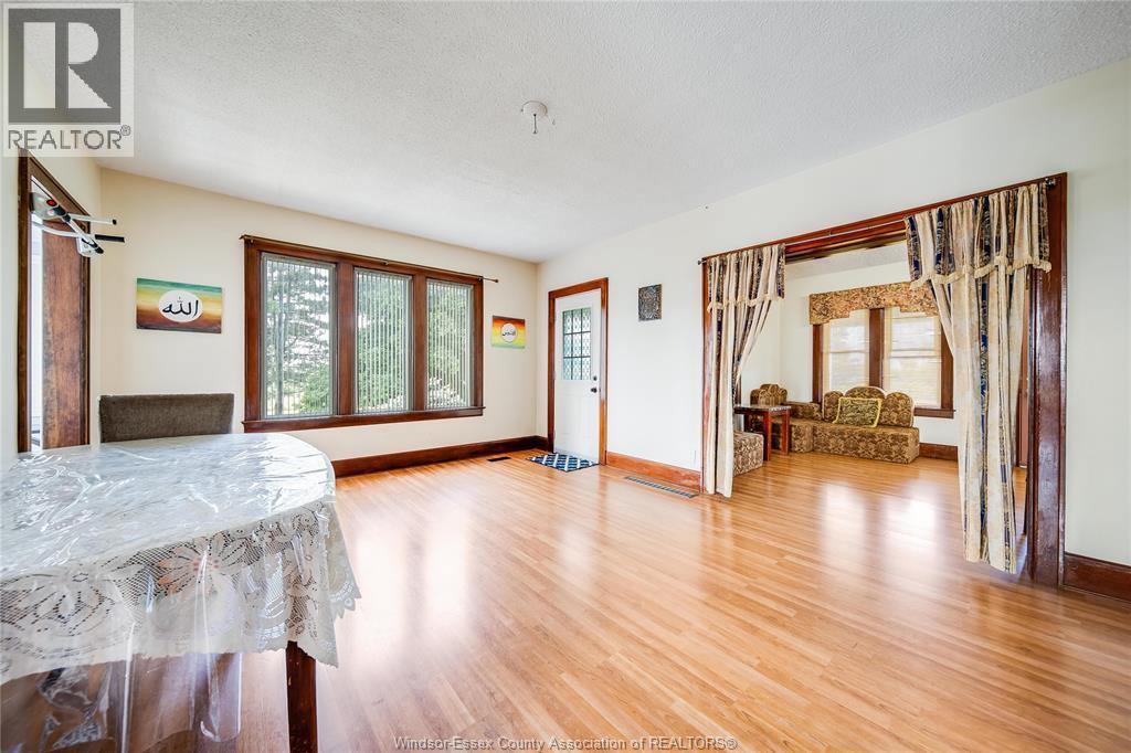 6016 Walker Road, Tecumseh, Ontario  N0R 1L0 - Photo 18 - 26018365