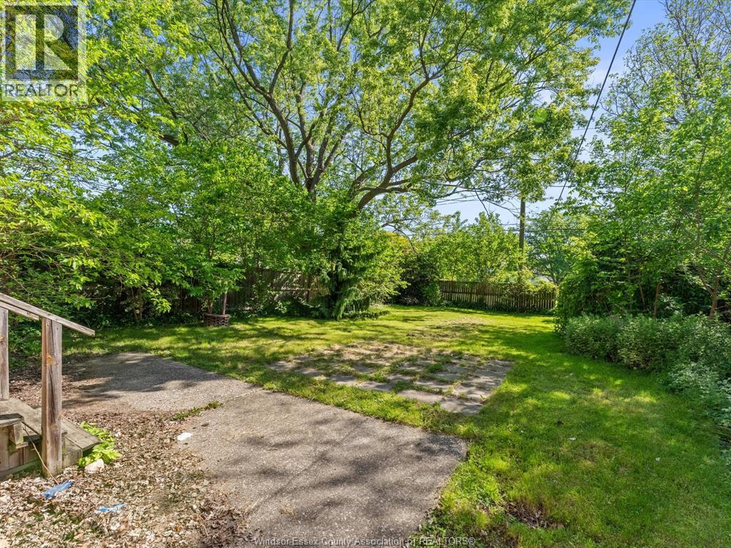 962 Askin, Windsor, Ontario  N9B 2X7 - Photo 26 - 26018560