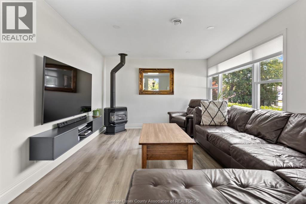 209 Maidstone Avenue East, Essex, Ontario  N8M 2J8 - Photo 7 - 26017983