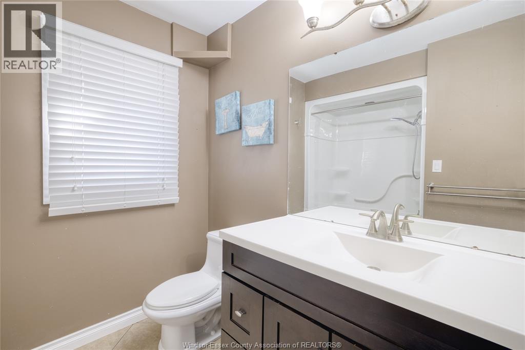 3858 Hillcrest Boulevard, Windsor, Ontario  N9C 2E3 - Photo 12 - 26018643