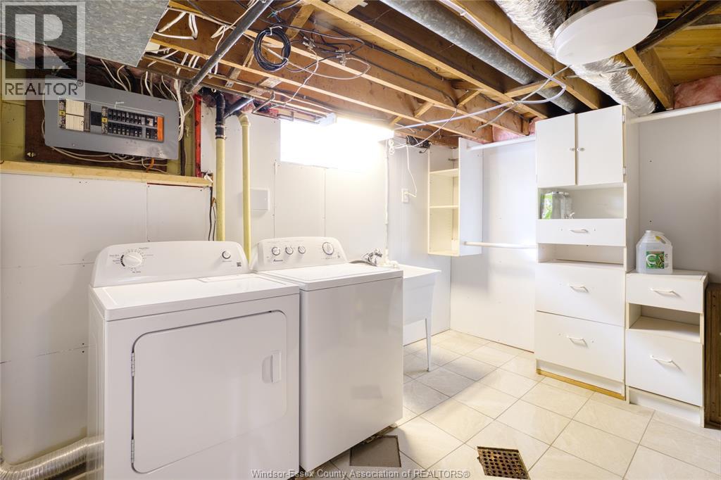 3858 Hillcrest Boulevard, Windsor, Ontario  N9C 2E3 - Photo 16 - 26018643