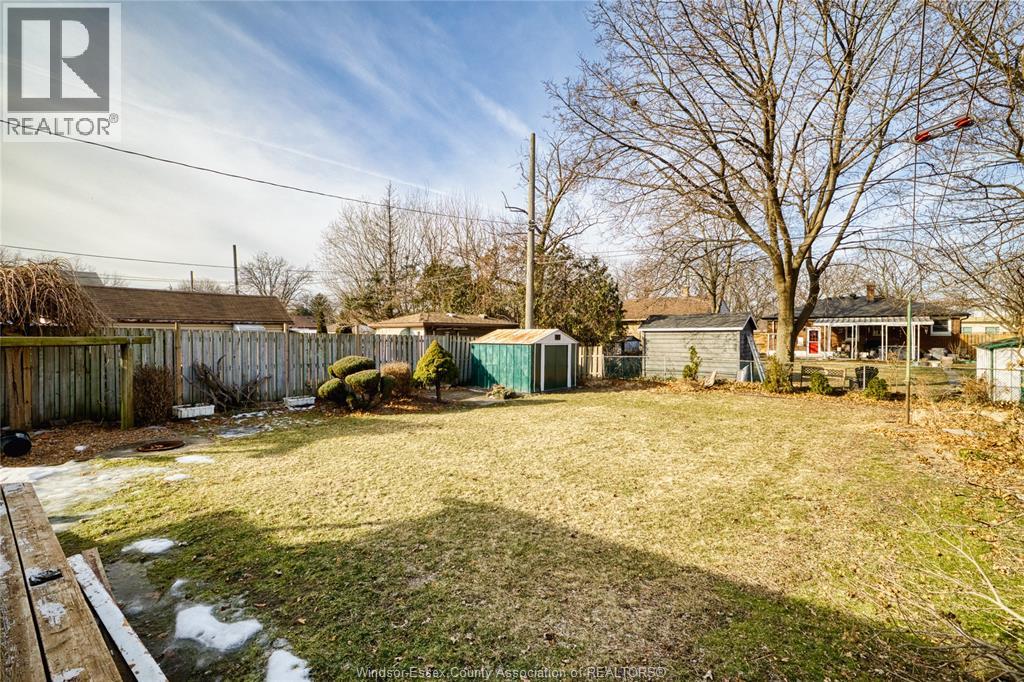 3858 Hillcrest Boulevard, Windsor, Ontario  N9C 2E3 - Photo 18 - 26018643