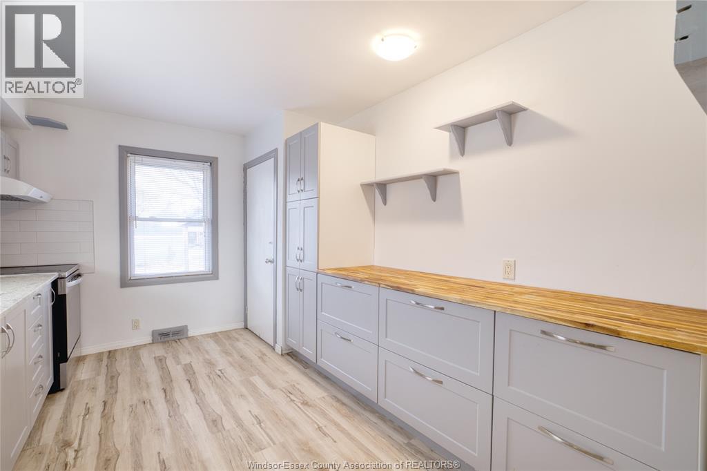 3858 Hillcrest Boulevard, Windsor, Ontario  N9C 2E3 - Photo 7 - 26018643