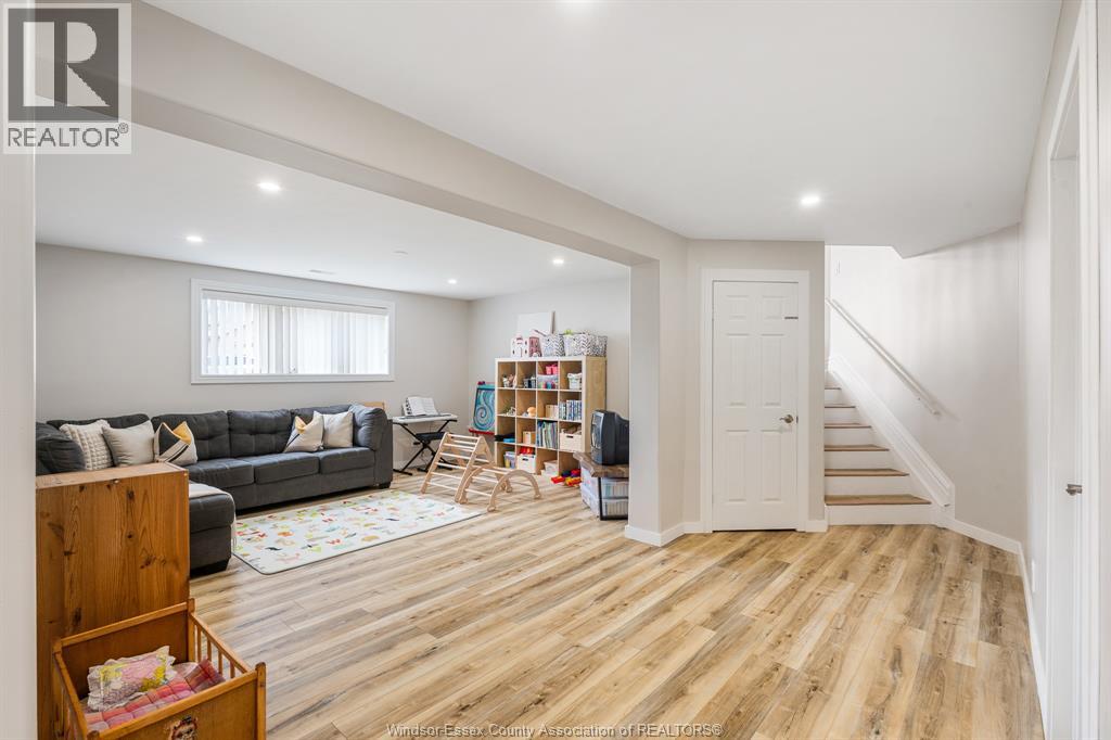 7 Beniuk Court, Leamington, Ontario  N8H 5K9 - Photo 25 - 26018618