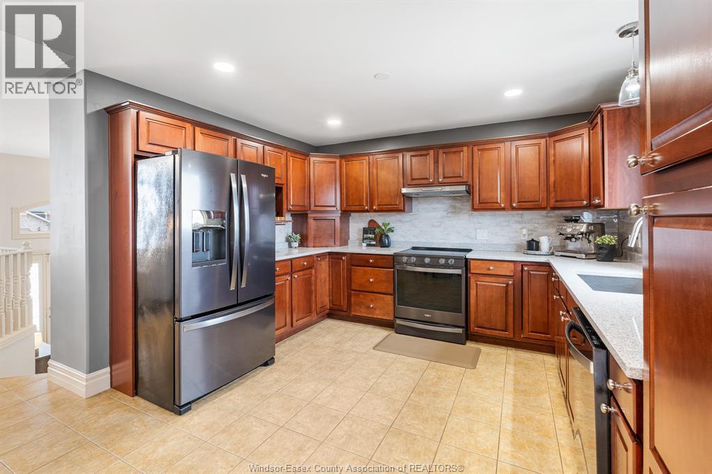 7 Beniuk Court, Leamington, Ontario  N8H 5K9 - Photo 8 - 26018618