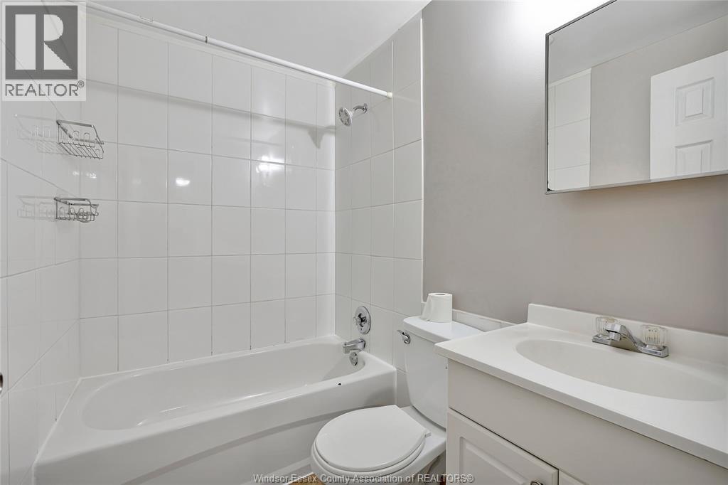 6732 Rose-Ville Garden Drive, Windsor, Ontario  N8T 1J2 - Photo 12 - 26018632
