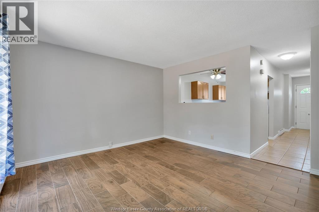 6732 Rose-Ville Garden Drive, Windsor, Ontario  N8T 1J2 - Photo 4 - 26018632